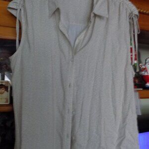 Croft and Barrow top Size L